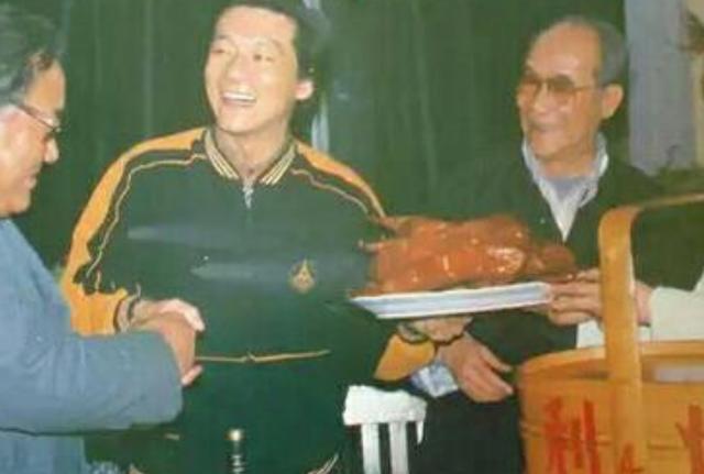 福州首富陈凯的不归路:私人保镖不离身,请客只喝30年以上的茅台