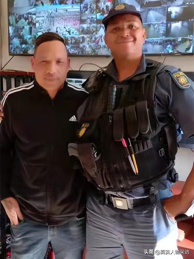 我，80后，为赚钱自学英语到南非做保镖，月薪15000，却风险很大