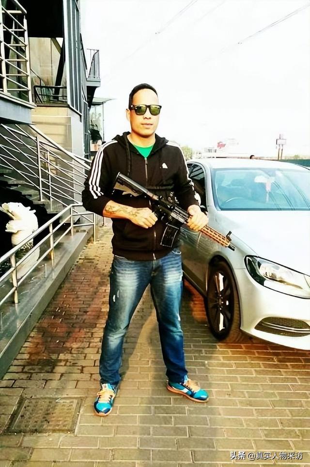 我，80后，为赚钱自学英语到南非做保镖，月薪15000，却风险很大