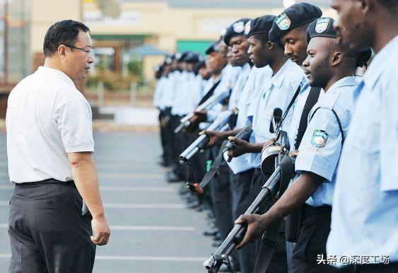 中国安保公司挺进阿富汗,月入2万配备56冲:武器不如俄罗斯保安