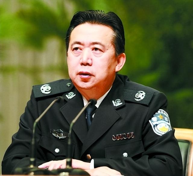 公安“警虎”落马：敛财1446万，武警当私人保镖，任妻子为所欲为